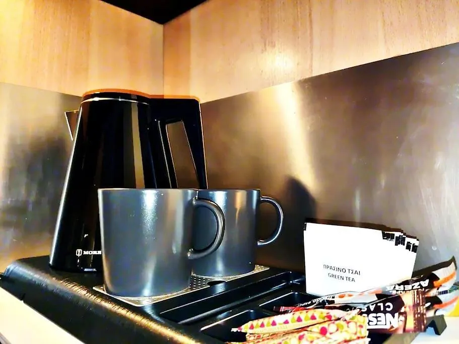 Elegant Central Studio With Balcony & 1 Gbps Fiber Thessaloniki Appartement