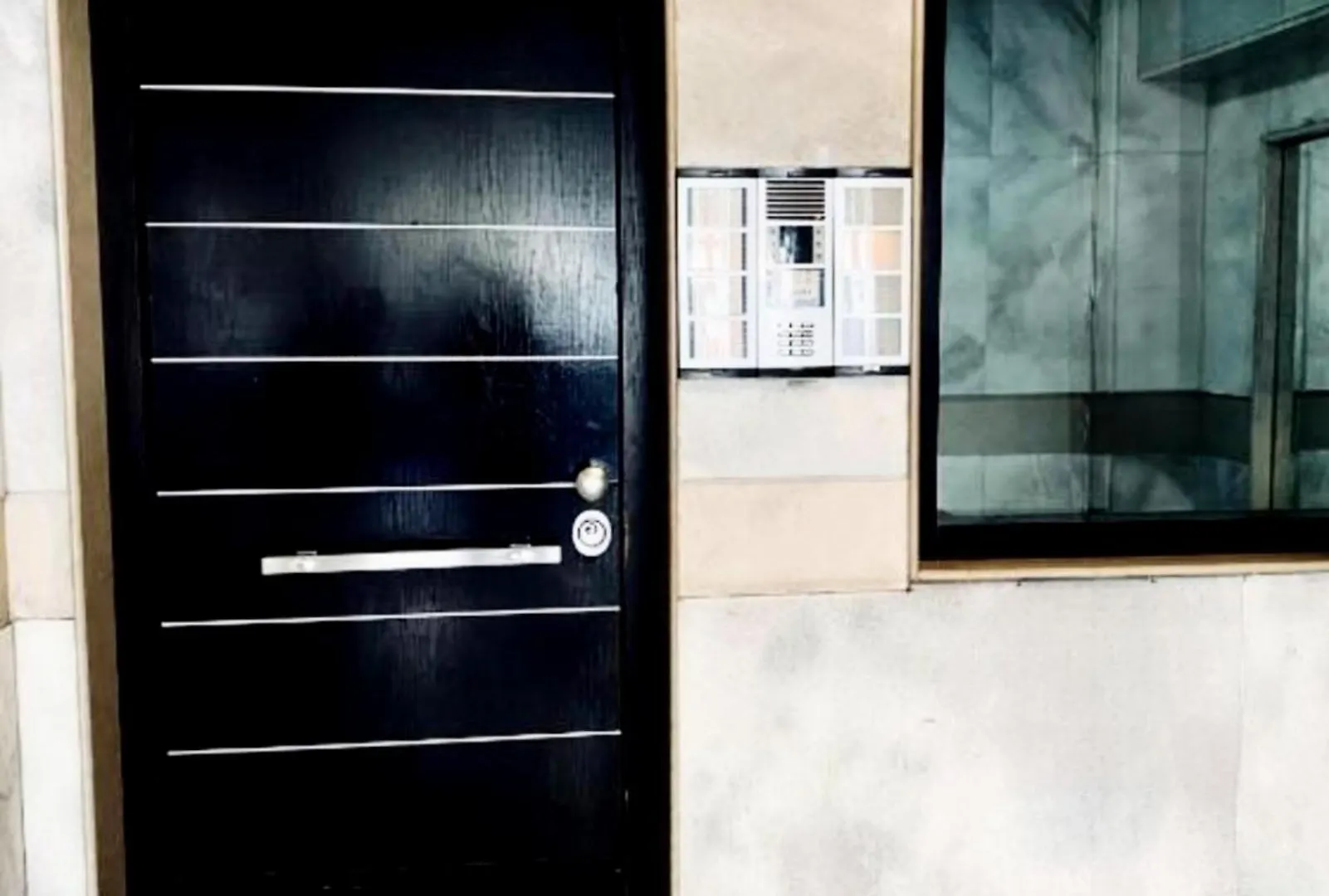 Elegant Central Studio With Balcony & 1 Gbps Fiber Thessaloniki